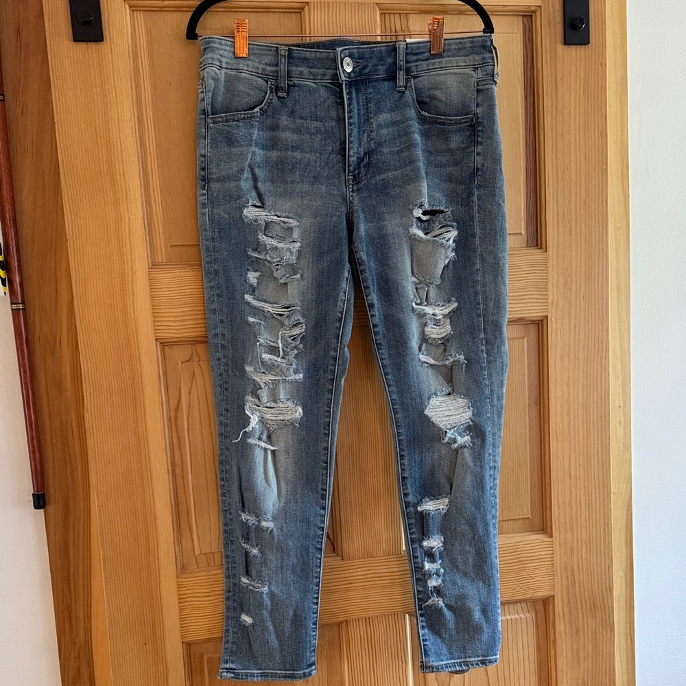American Eagle Distressed Ankle Jeans